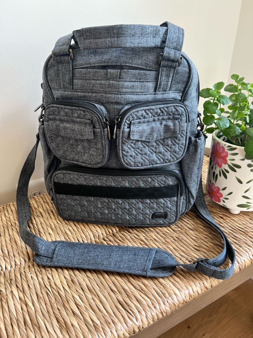 Lug Mini Puddle Jumper Gray Quilted Woman’s Tote Crossbody Backpack New/Gray
